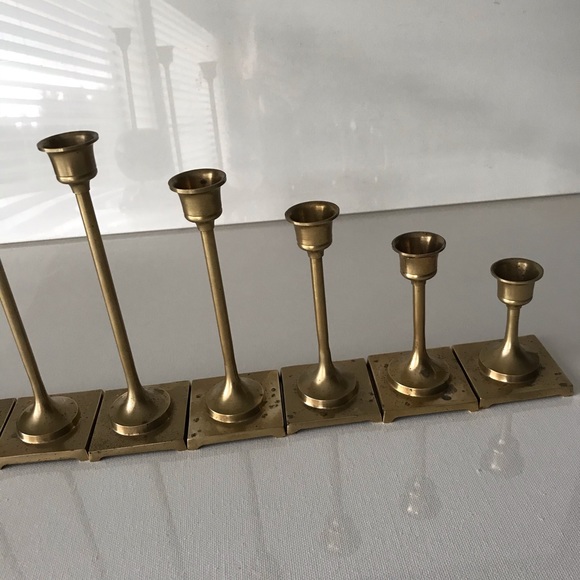 SOLD - Vintage Brass Mid Century Candlesticks / Candleholders - Set of 7 - Picture 3 of 12